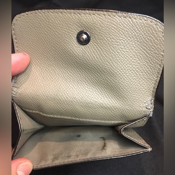 (Needs Repair) Coach Gray Pebble Leather Wallet - Picture 5 of 10